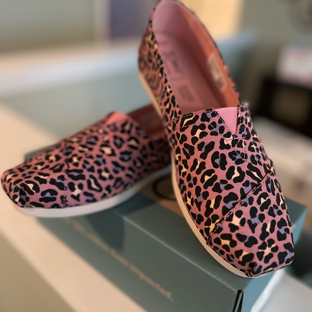 Toms Alpargata blush classic leopard print flats
